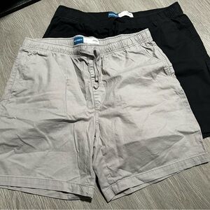 Old Navy Men's Black and Light Gray Jogger Built-in-Flex Shorts